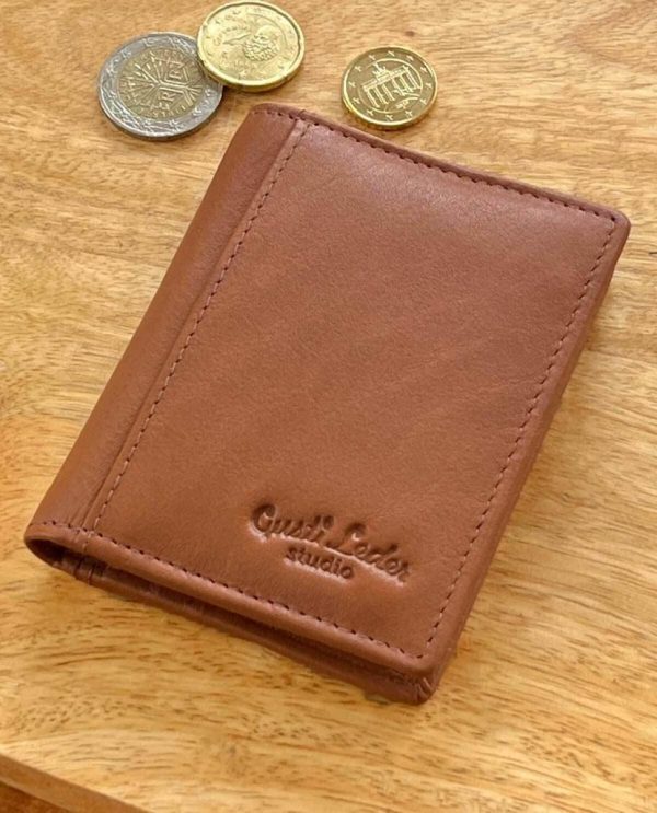 Helensaxon.shop01dea58a95 1