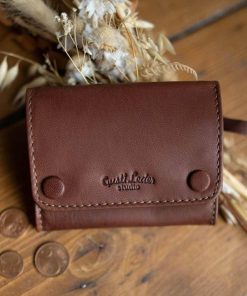 Helensaxon.shop09f0c614e9 1