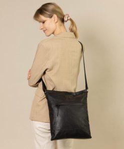 Helensaxon.shop0cfb6fc6c8 1