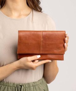 Helensaxon.shop254342c17c 1