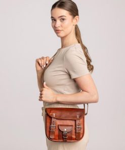 Helensaxon.shop29b0d88311 1