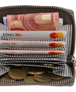 Helensaxon.shop2db42b1872 3