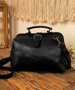 Helensaxon.shop3f17a381d7 1