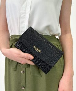 Helensaxon.shop4cbc7eb284 1