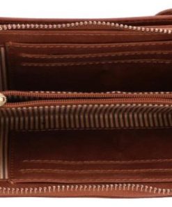 Helensaxon.shop5e34e7bd53 3