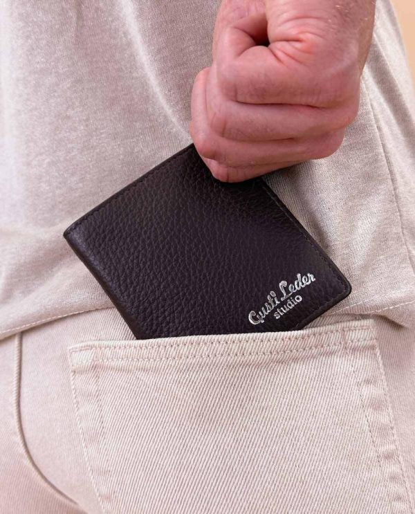 Helensaxon.shop6db2ee605f 1