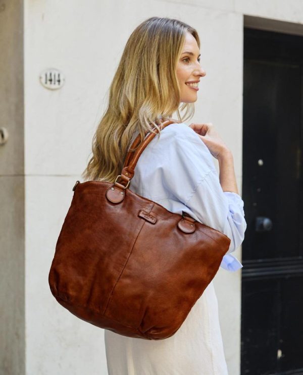 Helensaxon.shop6f7b13f132 1