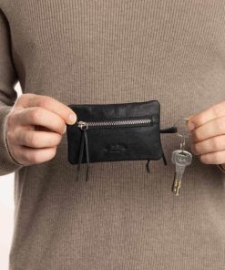 Helensaxon.shop7142eb4361 1