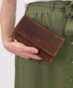 Helensaxon.shop814b4ddde5 3