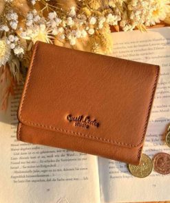 Helensaxon.shop88220acb7f 2