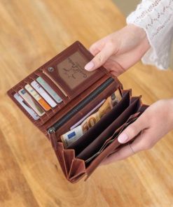 Helensaxon.shop8fd65a405d 4