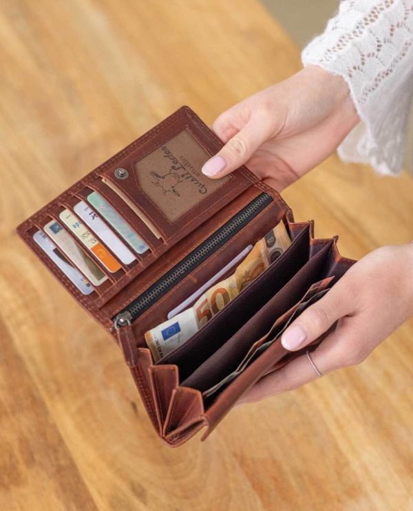 Helensaxon.shop8fd65a405d 4