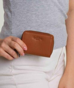 Helensaxon.shop939c8e653b 1