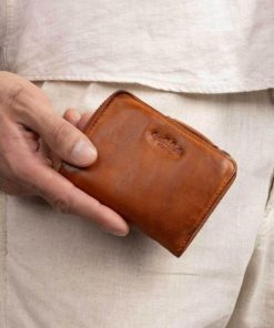 Helensaxon.shopa82a95fc8b 1