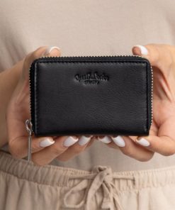 Helensaxon.shopb3c6729145 1