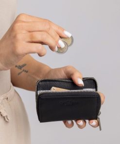 Helensaxon.shopb3c6729145 4