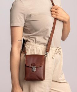 Helensaxon.shopb8c1f45132 5