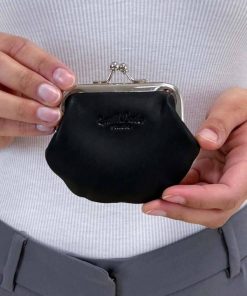 Helensaxon.shopb8c5a6f791 1