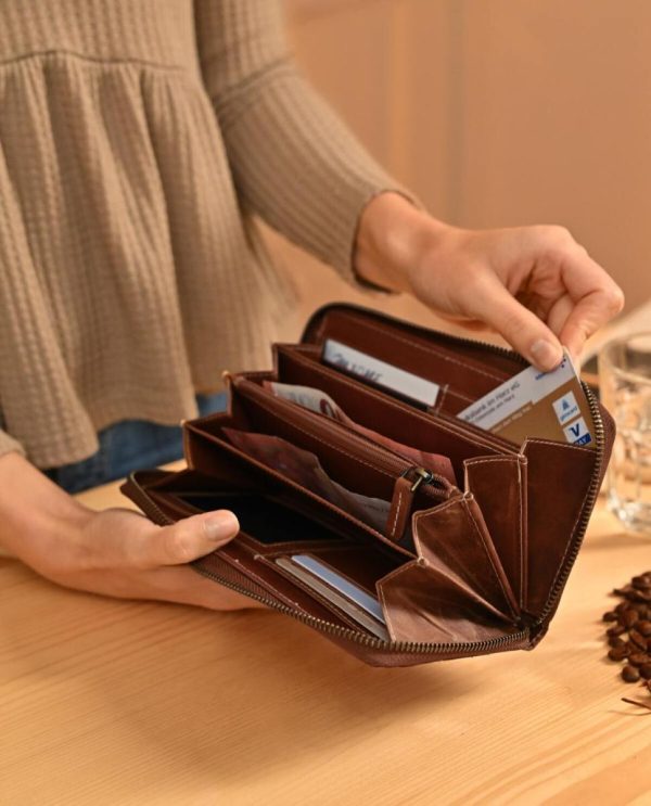 Helensaxon.shopc73bb4f51a 4