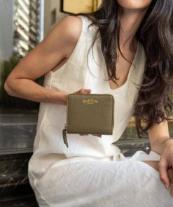 Helensaxon.shopd6fa25c2f8 1