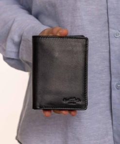 Helensaxon.shope1a3486587 1