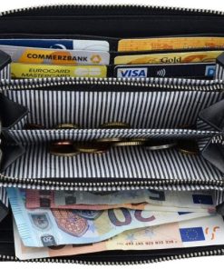 Helensaxon.shope37384d2e7 3