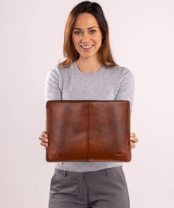 Helensaxon.shope50f4b4014 1