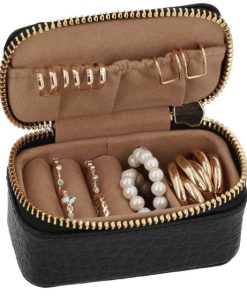 Helensaxon.shopf4353a0151 1